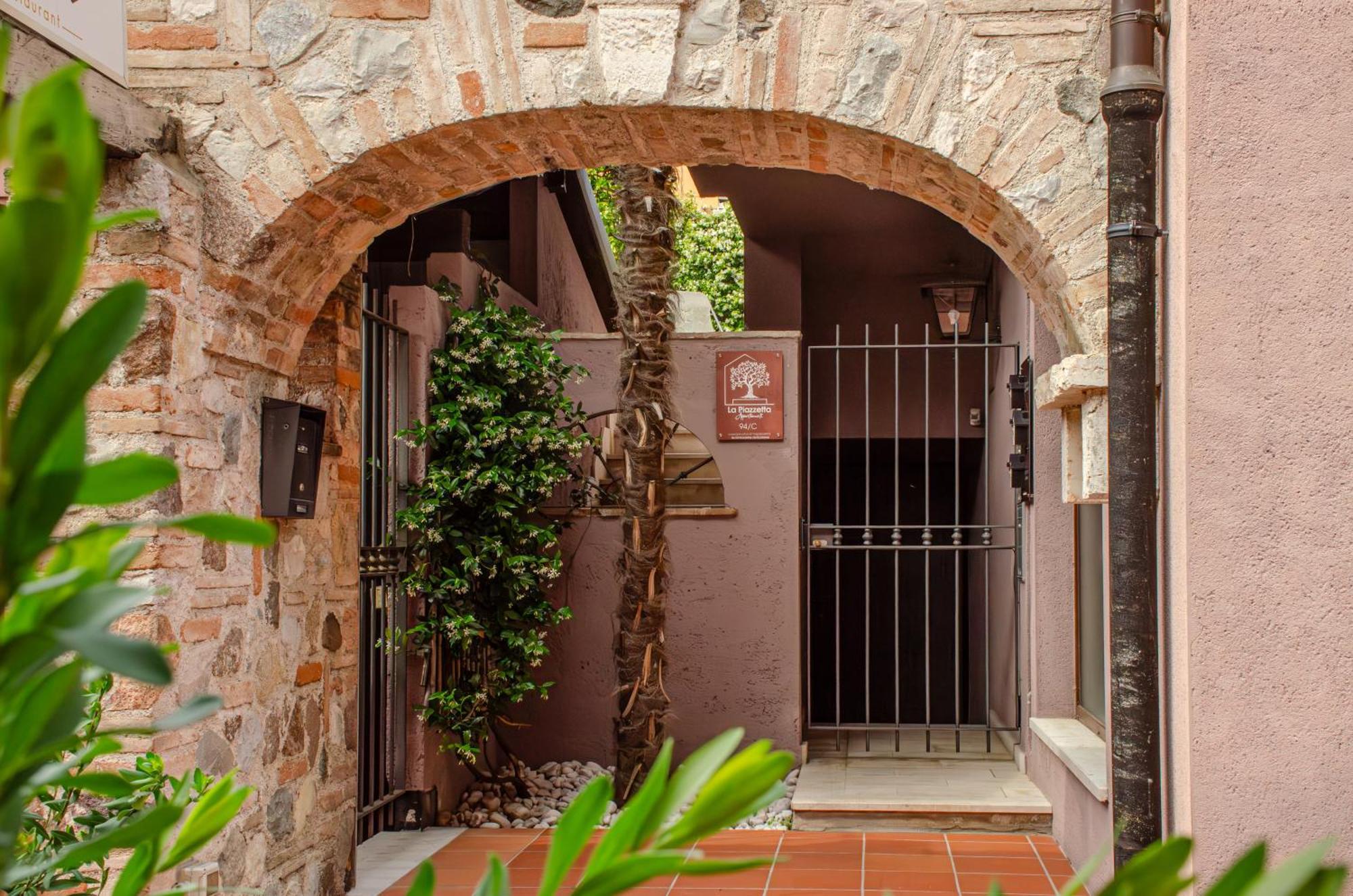 Appartamenti La Piazzetta Sirmione Exterior photo